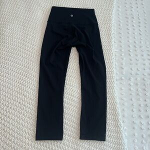 Black lululemon wunder under 23” leggings